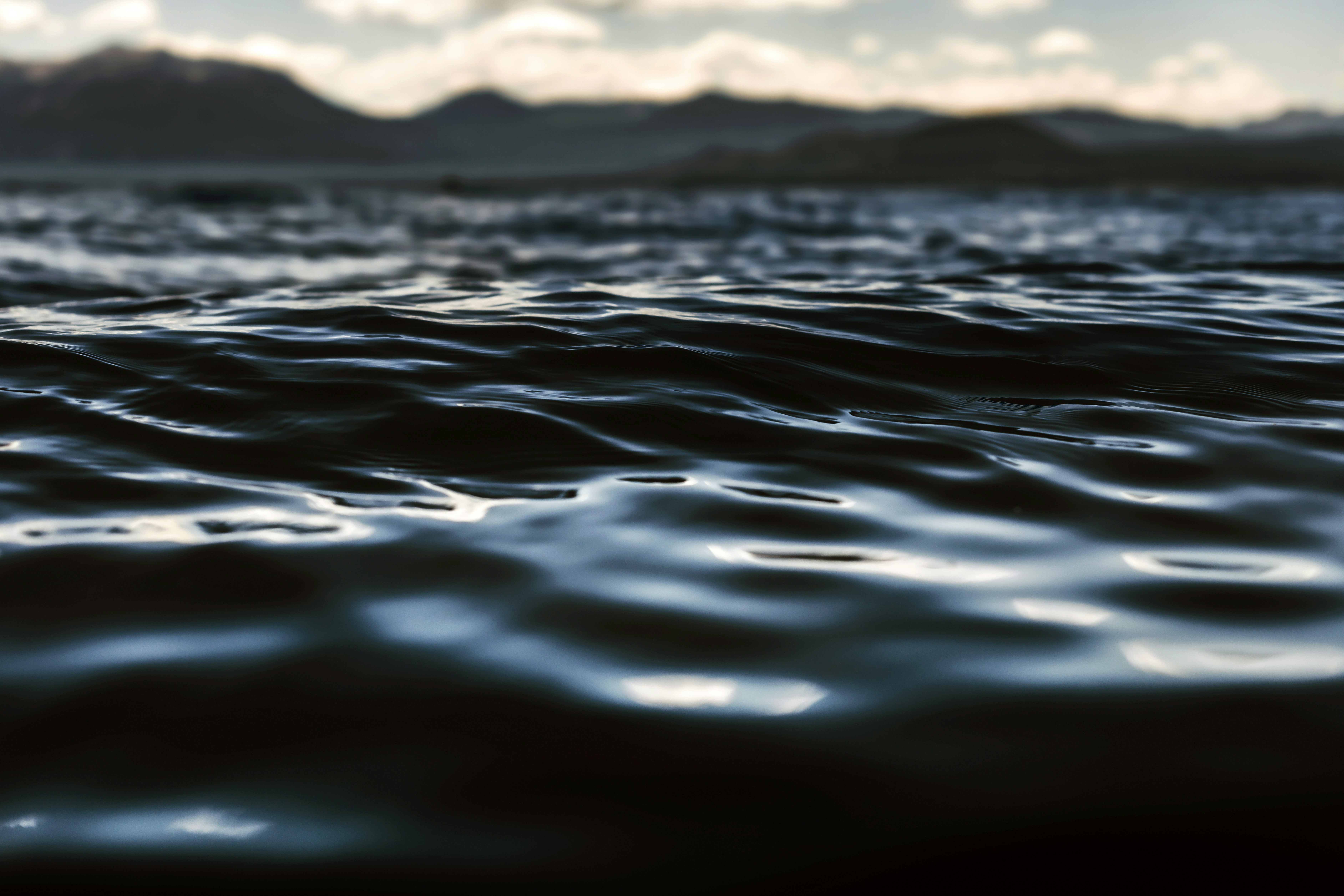 water wave in close up photography